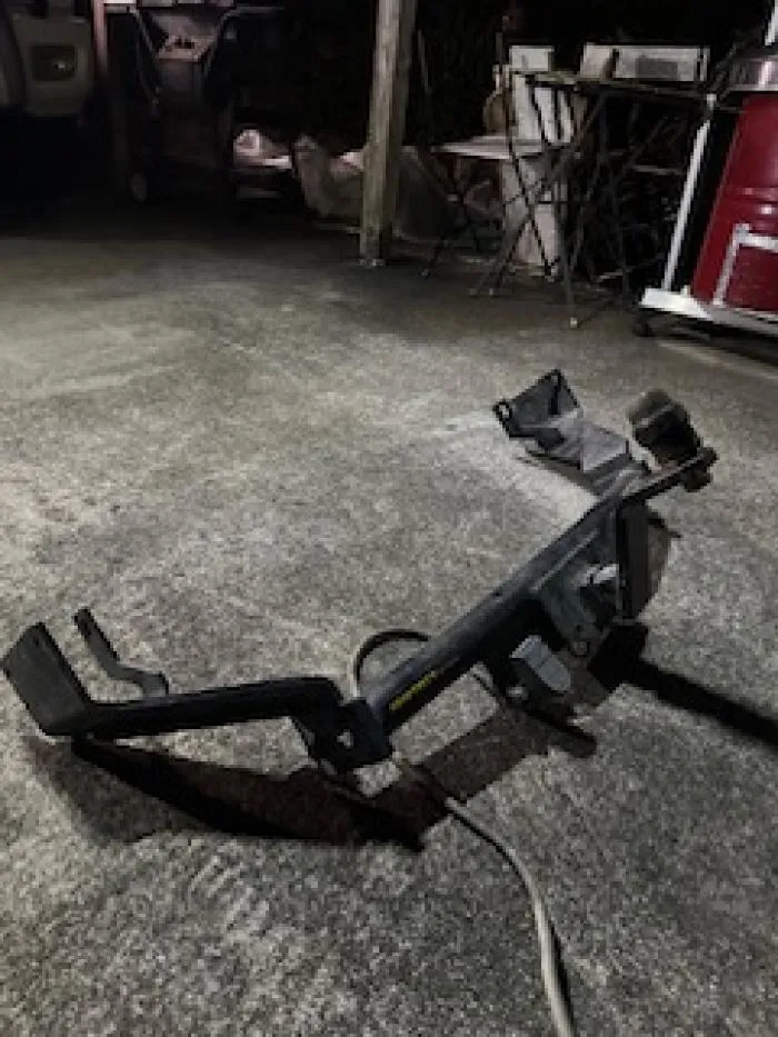 SUNTREX製 ヒッチメンバー