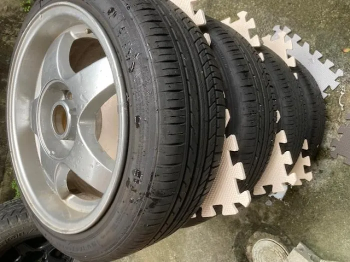 ホイールタイヤ　15インチ