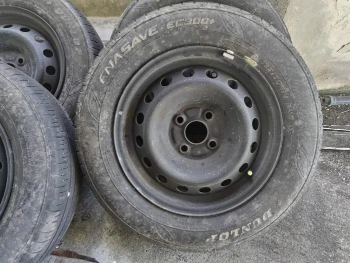 中古タイヤ＆ホイル４本セット（プロボックスで使用）