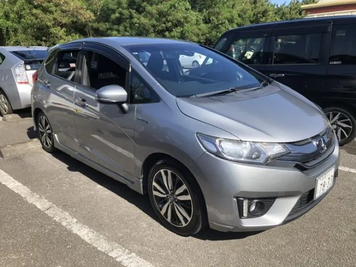 フィットハイブリッド