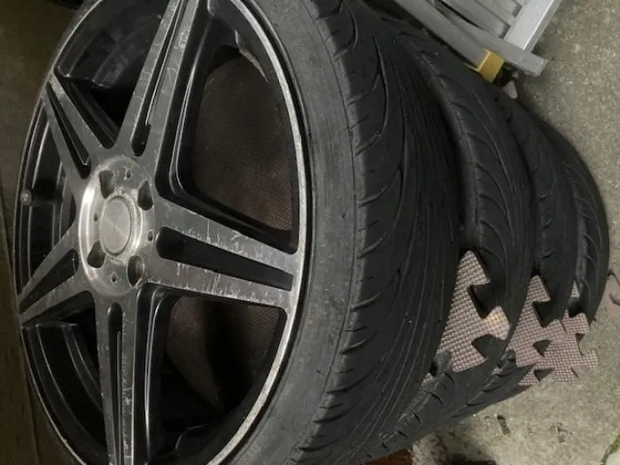 ホイールタイヤ　17インチ