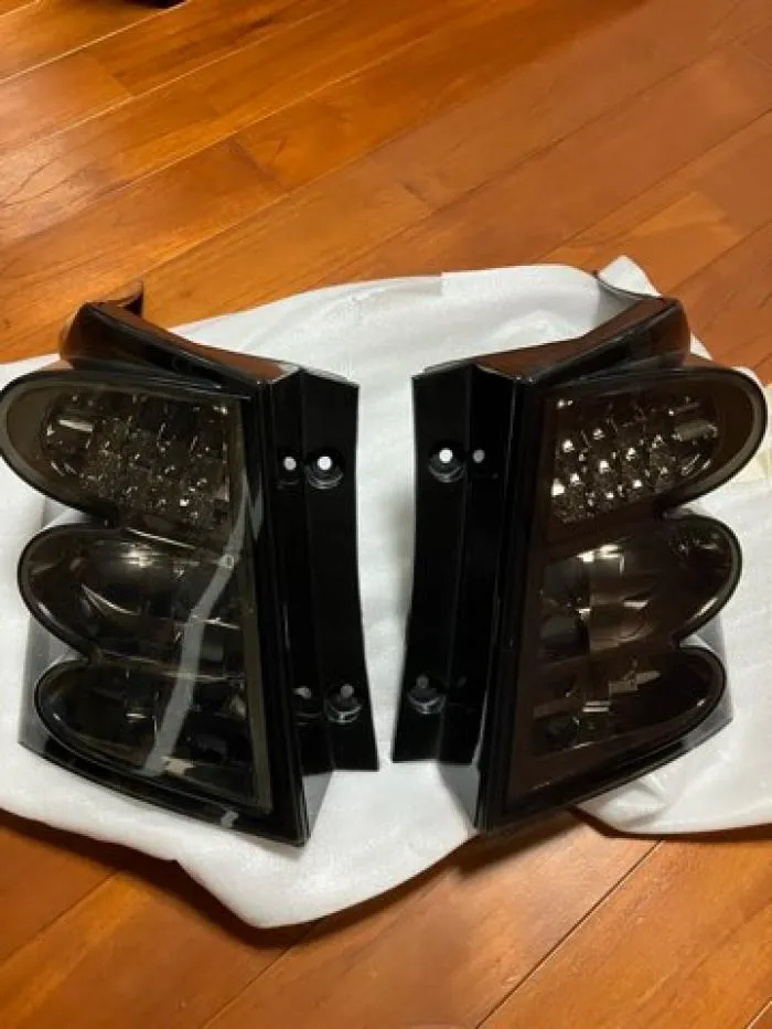 フリード　社外スモークテール