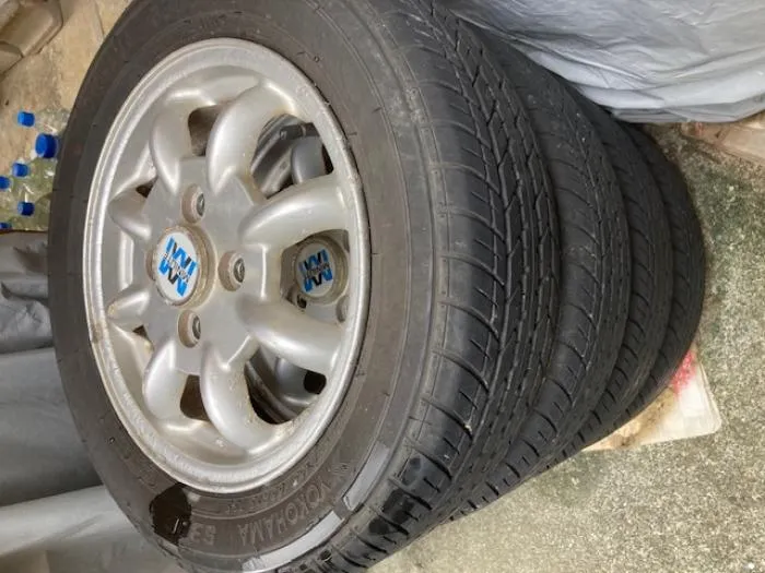 13インチ　4本　ミラジーノと軽トラで使用