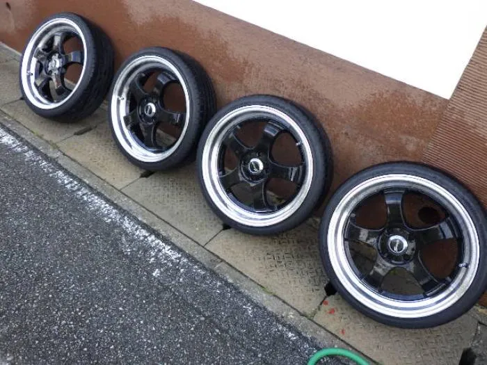 新品同様！軽自動車用17インチタイヤホイル４本セット