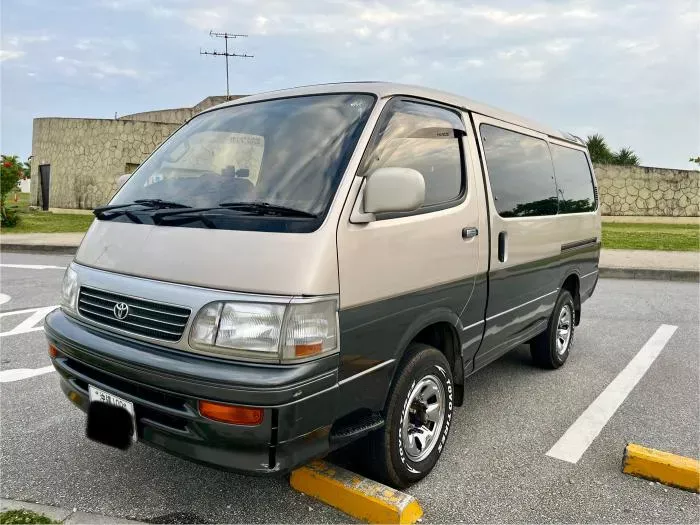 ハイエース
