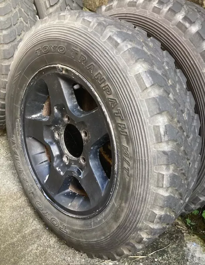 ジムニー用のホイールタイヤ４本セット
