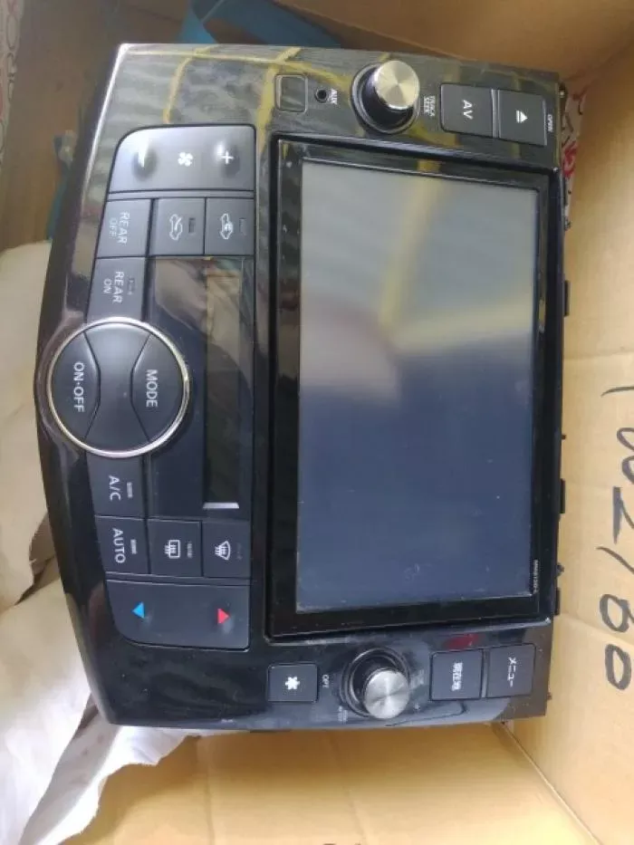 セレナ純正オーディオ