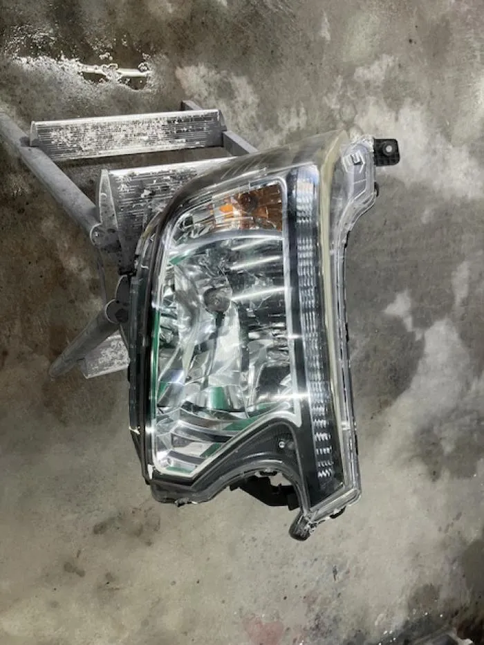 N-WGN  右ヘッドライト