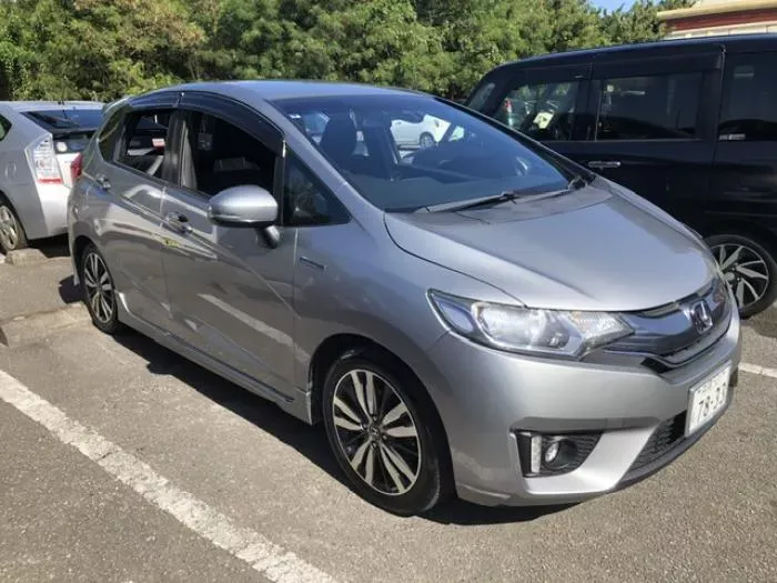 フィットハイブリッド