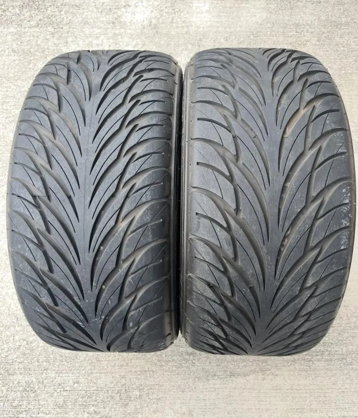 タイヤ2本セット