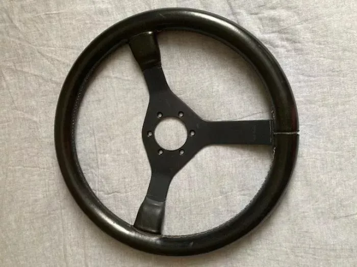 MOMOステアリング