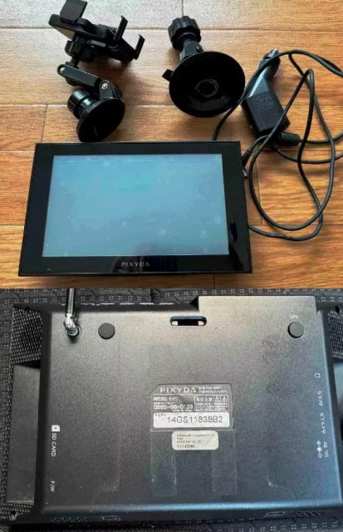 セイワ社カーナビ PIXYDA PXN100S2