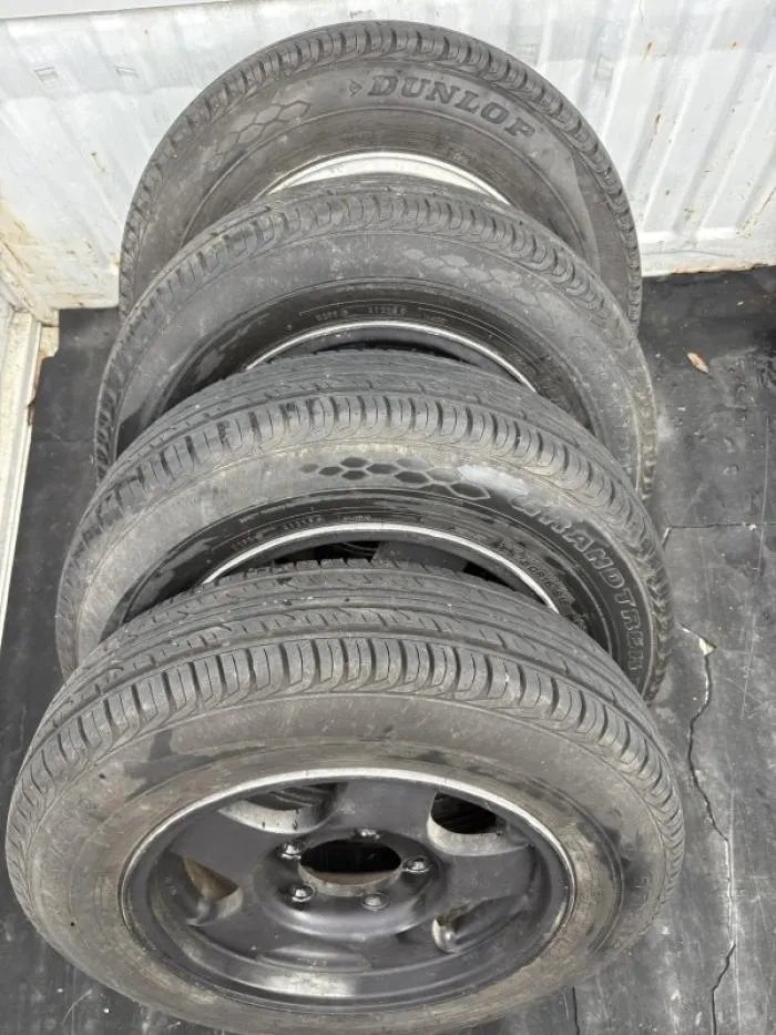 ジムニーアルミホイルタイヤ