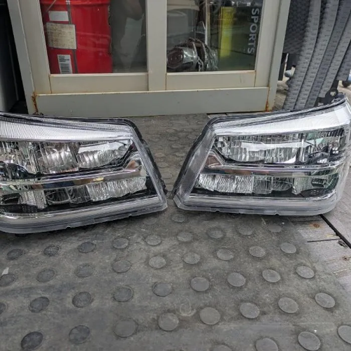 S500PLEDヘッドライト