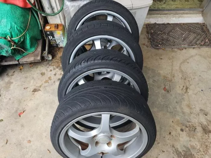 タイヤホイール