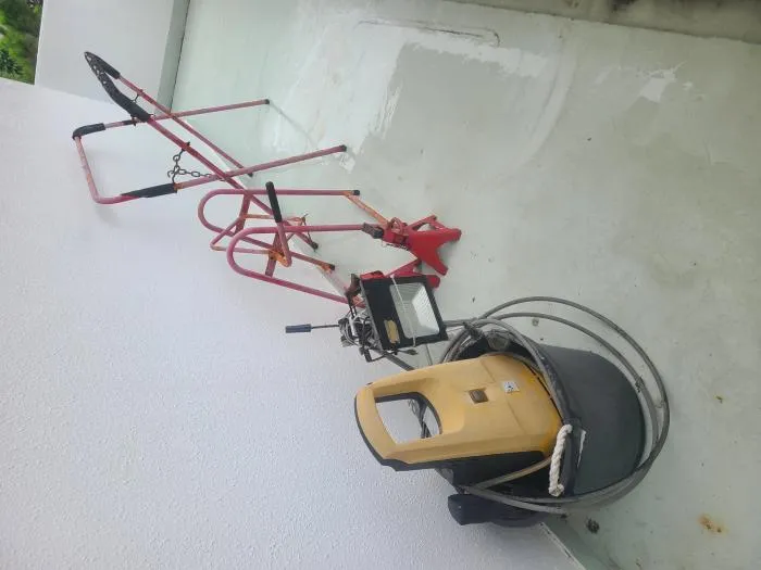 高圧洗浄機 ジャッキスタンド  一斗缶とバンパースタンド 