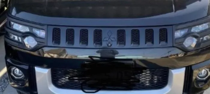 デリカD5　ヘッドライトプロテクター