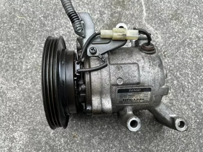 ダイハツ　ミライース　LA300S エアコンコンプレッサー