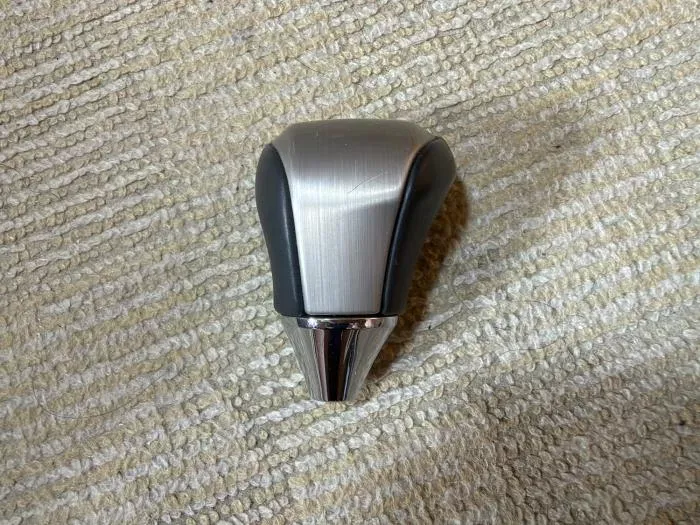 レクサスLS　純正シフトノブ